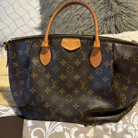 Louis Vuitton bag - Picture 7 of 9